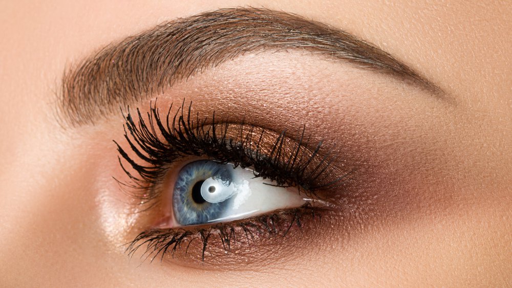 Prendre soin de soi avec le maquillage des yeux